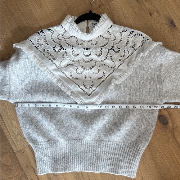 Zara Gray and White Turtleneck Sweater with Elegant Lace - Picture 6 of 7